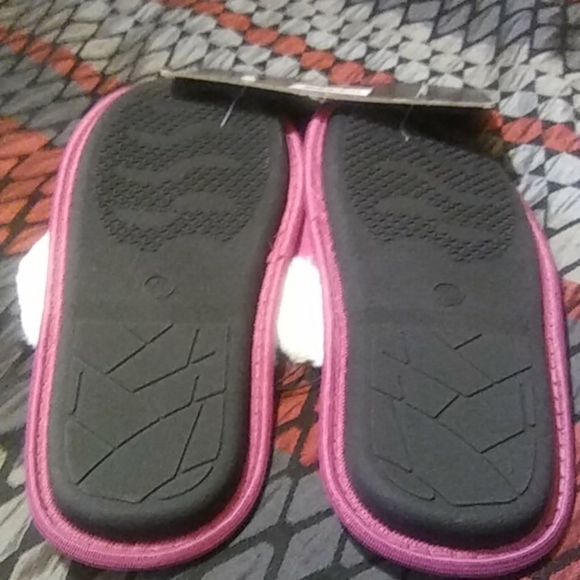 Slippers - Picture 3 of 3